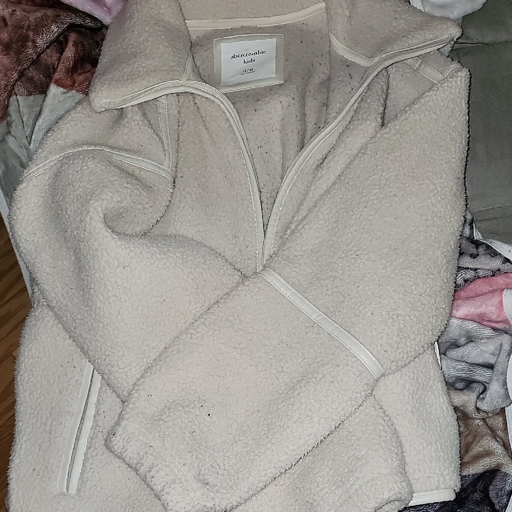Abercrombie & Fitch Girl's Off-White Teddy Jacket